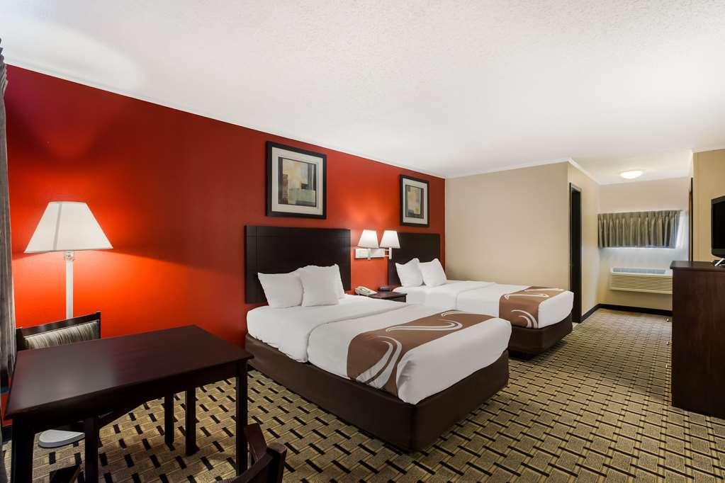 Quality Inn & Suites Millville - Vineland Room photo